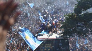 Aníbal Fernández contestó a Chiqui Tapia, quitó protagonismo a Sergio Berni y aclaró sobre los helicópteros y la Selección Argentina en el balcón de la Rosada
