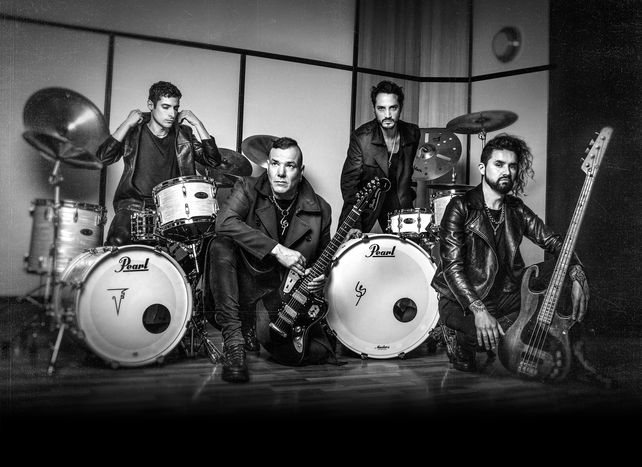 La banda en gira. Catupecu, con dos baterías en la nueva formación.