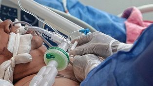 Gonzalo Camargo señaló que lo que estamos viendo en emergencias es que cada vez más hay pacientes esperando en una guardia para tener una cama.