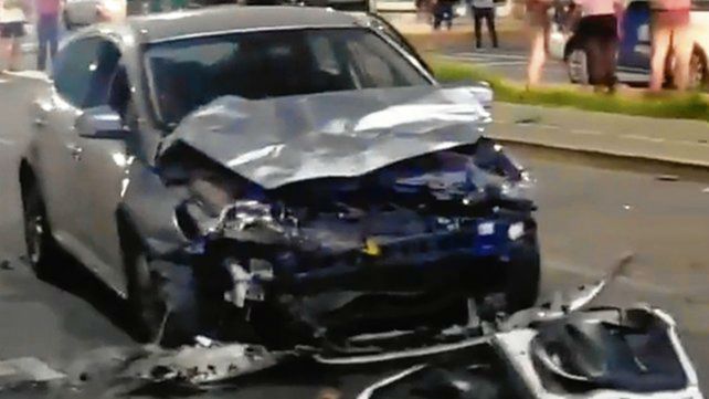 Tremendo. El trágico choque sucedió en San Martín y Garibaldi.&nbsp;