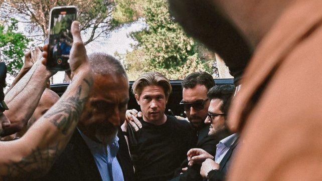 Locura en Napoli por Kevin De Bruyne, su fichaje estrella