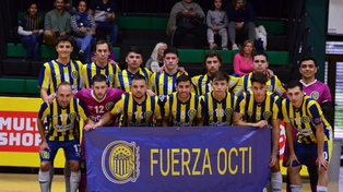 El plantel canalla posó con una bandera en apoyo a su referente Octavio Lioi quien sufrió una lesión.