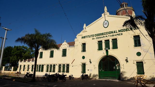 Más del 40 por ciento de los pabellones de la cárcel Coronda son evangélicos. El culto llegó a ese penal a mediados de los 80.