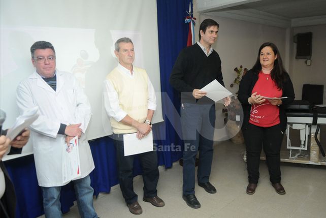 Los directores de los tres hospitales de la ciudad participaron de la entrega de las donaciones de la fundación.