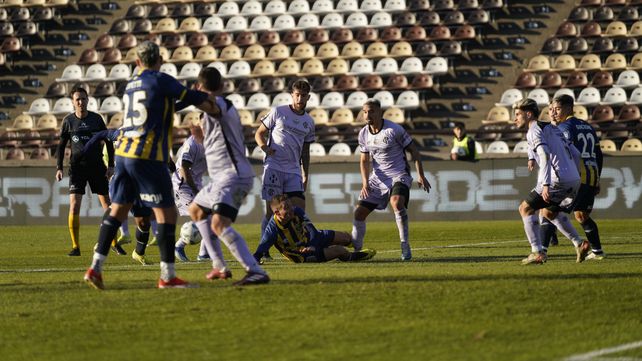 Enzo Copetti en primer plano