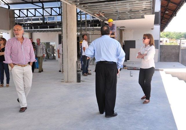 Osuna mostró los avances de la obra del complejo multieventos del puerto