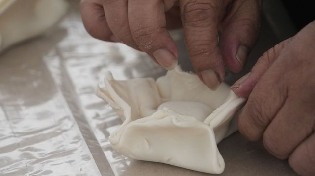 Rosario se vistió de celeste y blanco en una nueva edición de la Fiesta del Pastelito