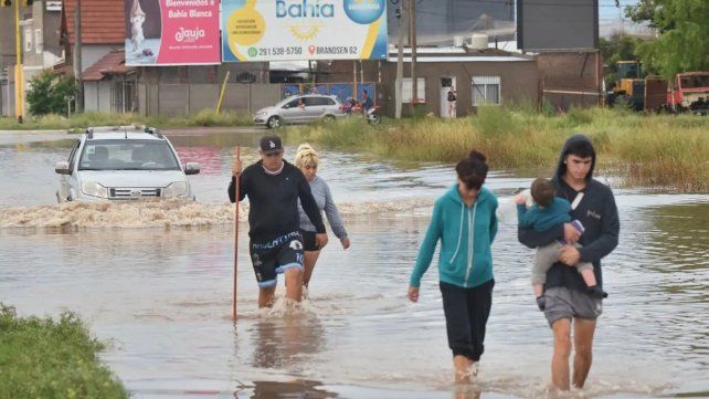 Kicillof pidió que parte de la plata del FMI se destine a los damnificados de Bahía Blanca