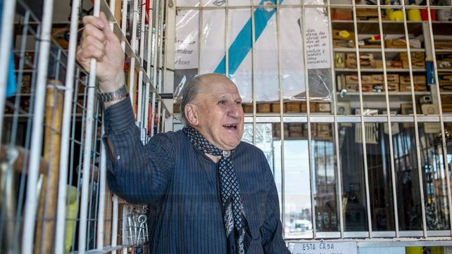 Cumple 83 años Pocho, el ferretero más antiguo de Paraná