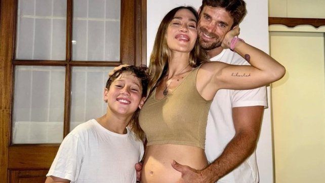 Jimena Barón junto a su hijo Momo y su novio Palleiro Jimena Barón junto a su hijo Momo y su novio Palleiro