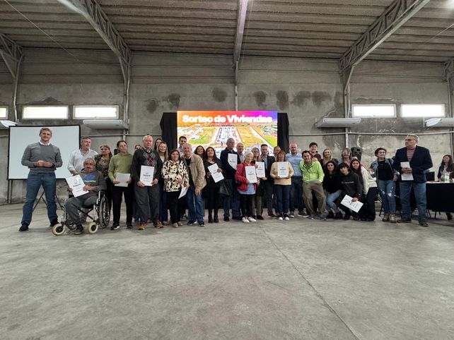 Villa Cañás. “Cada entrega y cada sorteo representan mucho más que una obra: significan dignidad y futuro para nuestros vecinos”