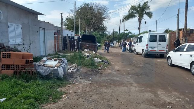 Este miércoles se realizan 12 allanamientos simultáneos en Villa 351 y en Barrio 170 Viviendas de Paraná por un procedimiento de narcomenudeo