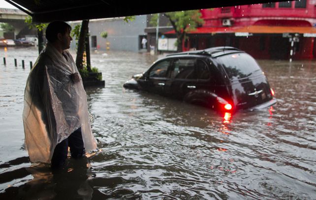 De la nube tóxica a varias zonas inundadas en Capital Federal