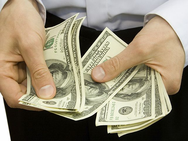 El dólar blue, en el sube y baja: llegó a 14,57 pesos tras el descenso inicial