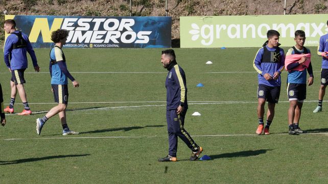 Tevez en la ciudad deportiva de granadero Baigorria, una imagen que se repetirá este miércoles por la mañana.