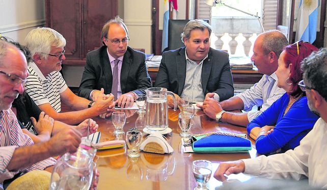 Hace una semana el gobierno provincial realizó una oferta salarial del 21 por ciento a estatales que fue rechazada.