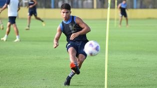 Kevin Ortiz se quedó afuera de partido contra Unión y todo parce indicar que recuperará su lugar entre los once.