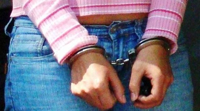 Tuvieron ardientes encuentros íntimos, ella lo extorsionó y terminó condenada