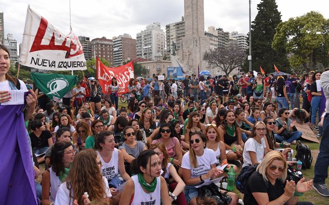 Rosario marcha por el Día Internacional de la Eliminación de la ...
