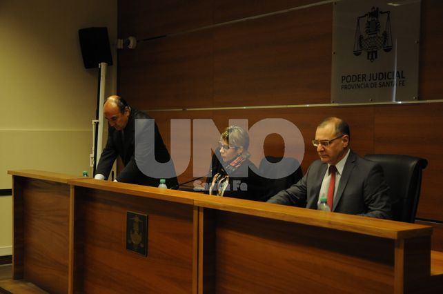 Bajo la lupa. Los tres jueces