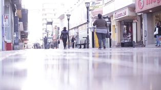 Centro comercial alerta que se está desprotegiendo la economía privada