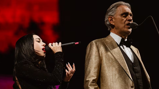 Nicki Nicole cantó Vivo per lei con Andrea Bocelli