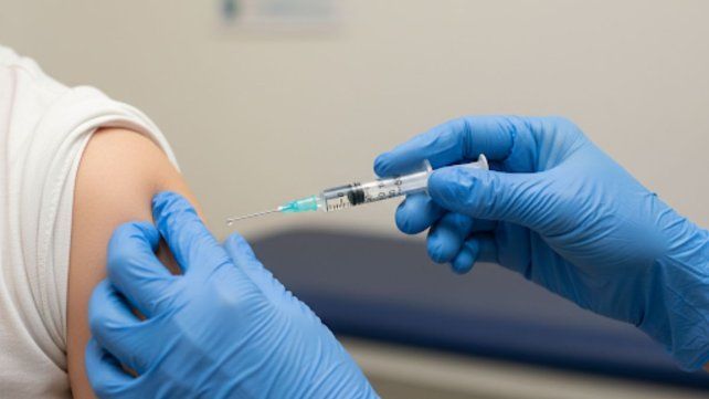 Vacunación en crisis: Volver a ver sarampión o tos convulsa sería un retroceso enorme