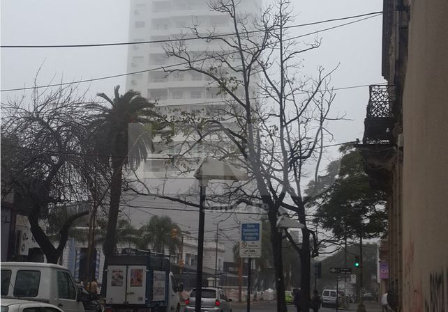 La humedad traerá algo de alivio al frío en la ciudad que seguirá hasta el domingo