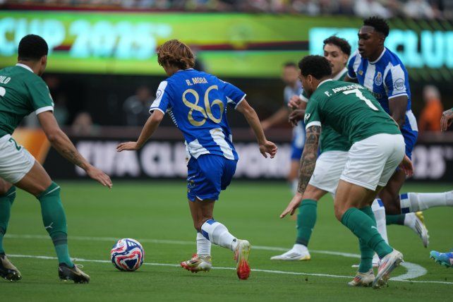 Palmeiras y Porto igualaron en sus presentación.
