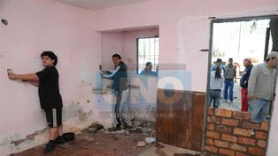 Los vecinos de barrio Acería esperan la respuesta estatal tras el incendio
