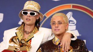 Ca7riel y Paco Amoroso hicieron historia en los Latin Grammy con seis premios