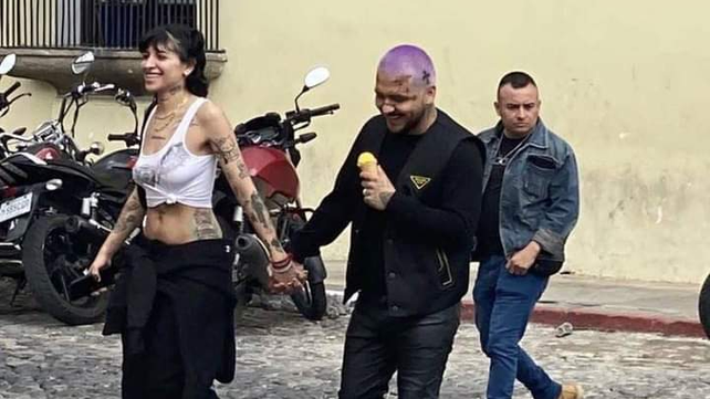 Cazzu fue vista de la mano con Christian Nodal, a cuatro meses de dejar a Belinda