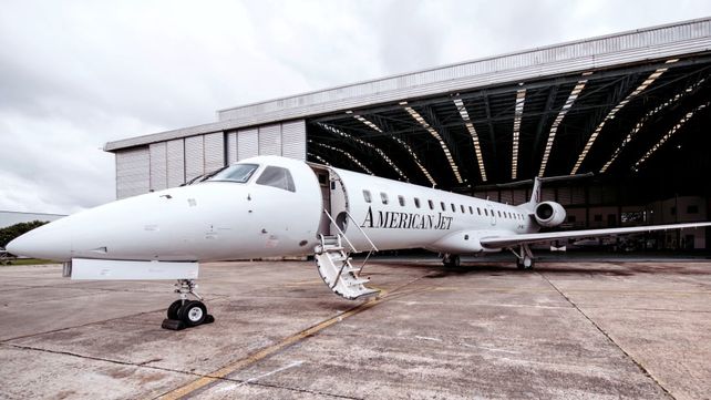 Uno de los aviones de la flota de American Jet.