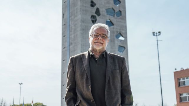 El investigador propone una escuela que aloje las singularidades