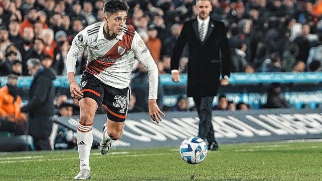 Pablo Solari asoma como titular en un River que va por otro triunfo.