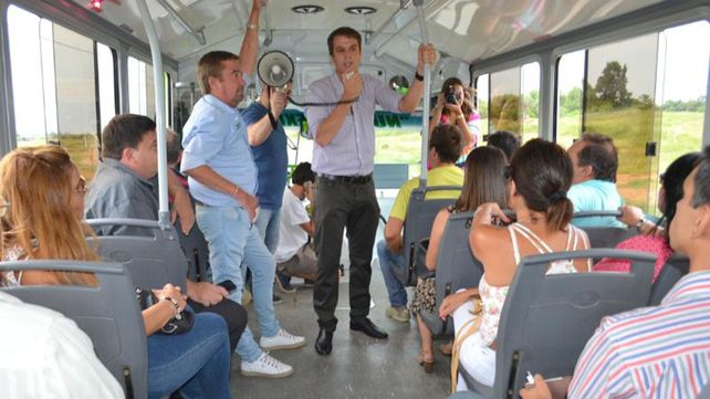 Intendente y concejales recorrieron la ciudad en colectivo