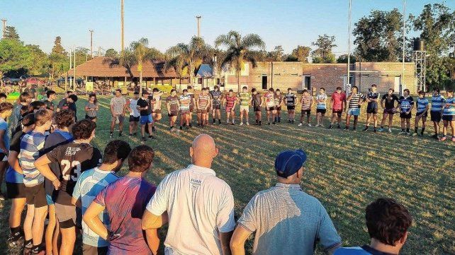 En Querandí RC se puso en marcha la actividad del Centro de Rugby de la USR. En Querandí RC se puso en marcha la actividad del Centro de Rugby de la USR.