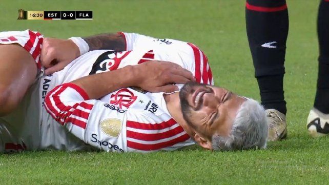 Alarma en Uruguay: Giorgian De Arrascaeta se fracturó la clavícula.
