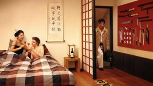 Los hombres que cambian de pareja como de ropa interior son menos inteligentes