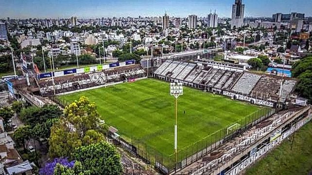 Independiente y Atlético Tucumán jugarán este domingo en cancha de Platense y a puertas cerradas.