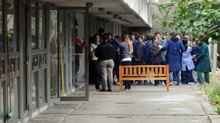 Una viga cayó sobre la cabeza de un alumno en una escuela de La Plata