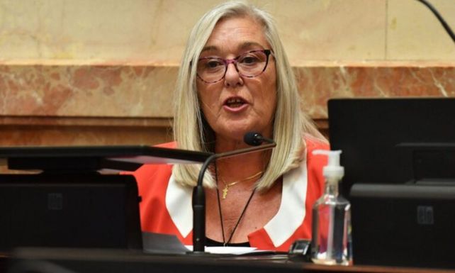 “Entré en la categoría «vieja meada»