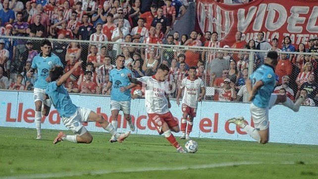 Todo lo que se juega Unión frente a Belgrano en el Gigante de Alberdi