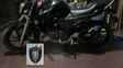 Sorprendieron y aprehendieron a tres jóvenes con una motocicleta robada sobre el Puente Carretero