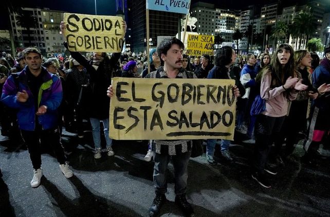 Montevideo tiene agua potable para apenas 10 días