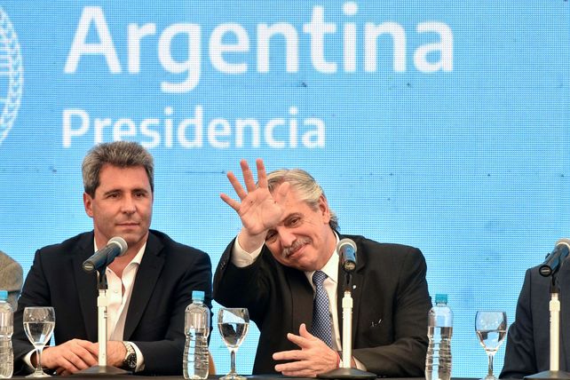 Eterno ausente. El presidente Alberto Fernández volverá este martes a pegar el faltazo en el acto por el Día de la Bandera en el Monumento.