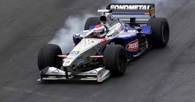 Esteban Tuero, con el Minardi en 1998.