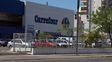 carrefour busca un comprador para su red de super en argentina