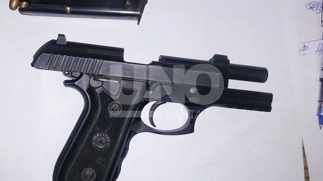 Investigan a un policía tras el ingreso de un adolescente herido de bala en el Cullen