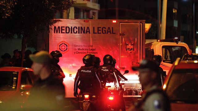 Decretan estado de excepción en Ecuador por el crimen de Fernando Villavicencio y ratifican fecha de elecciones. Los Lobos se atribuyen el atentado